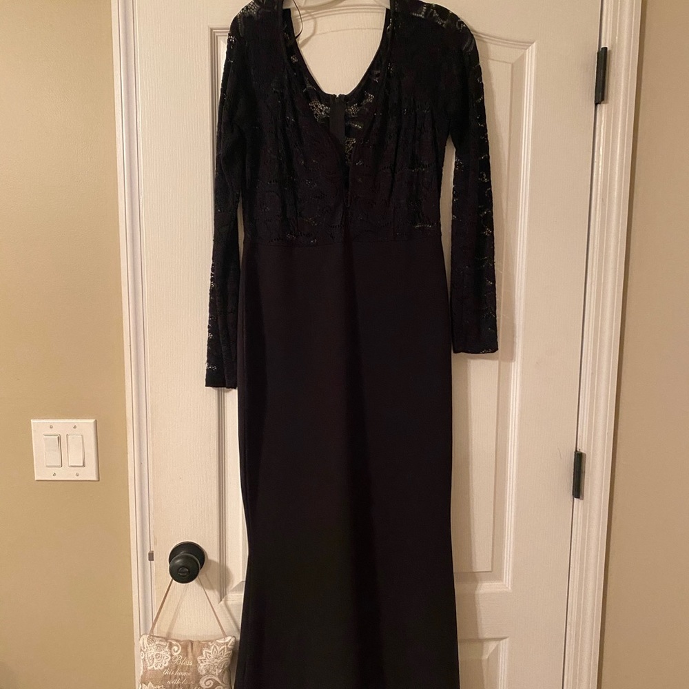 Black/lace formal dress
